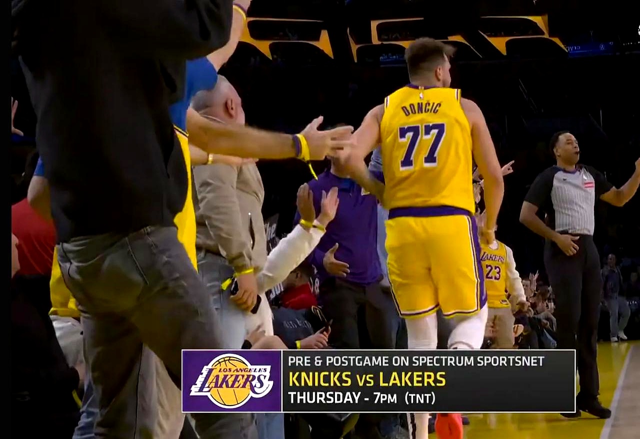 爱游戏官方网站-杜兰特焦点对战，大坂直美与70激战RNG分钟，刷新纪录胜负难料！(苦路维亚多勒罗沙歌词)