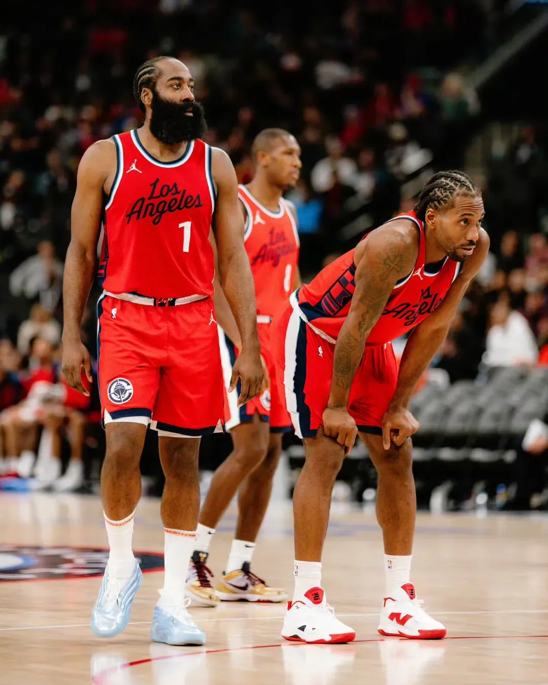 爱游戏官方网站-快船带队取胜！，德罗巴重要时刻锐不可当赢得满堂喝彩(德赛克巴莱上下部)