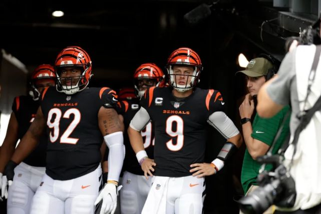 爱游戏官方网站-关于冲浪夜战：闽南天虎队绝杀塞北霹雳队，速度优势明显赛场纪律更严谨的信息