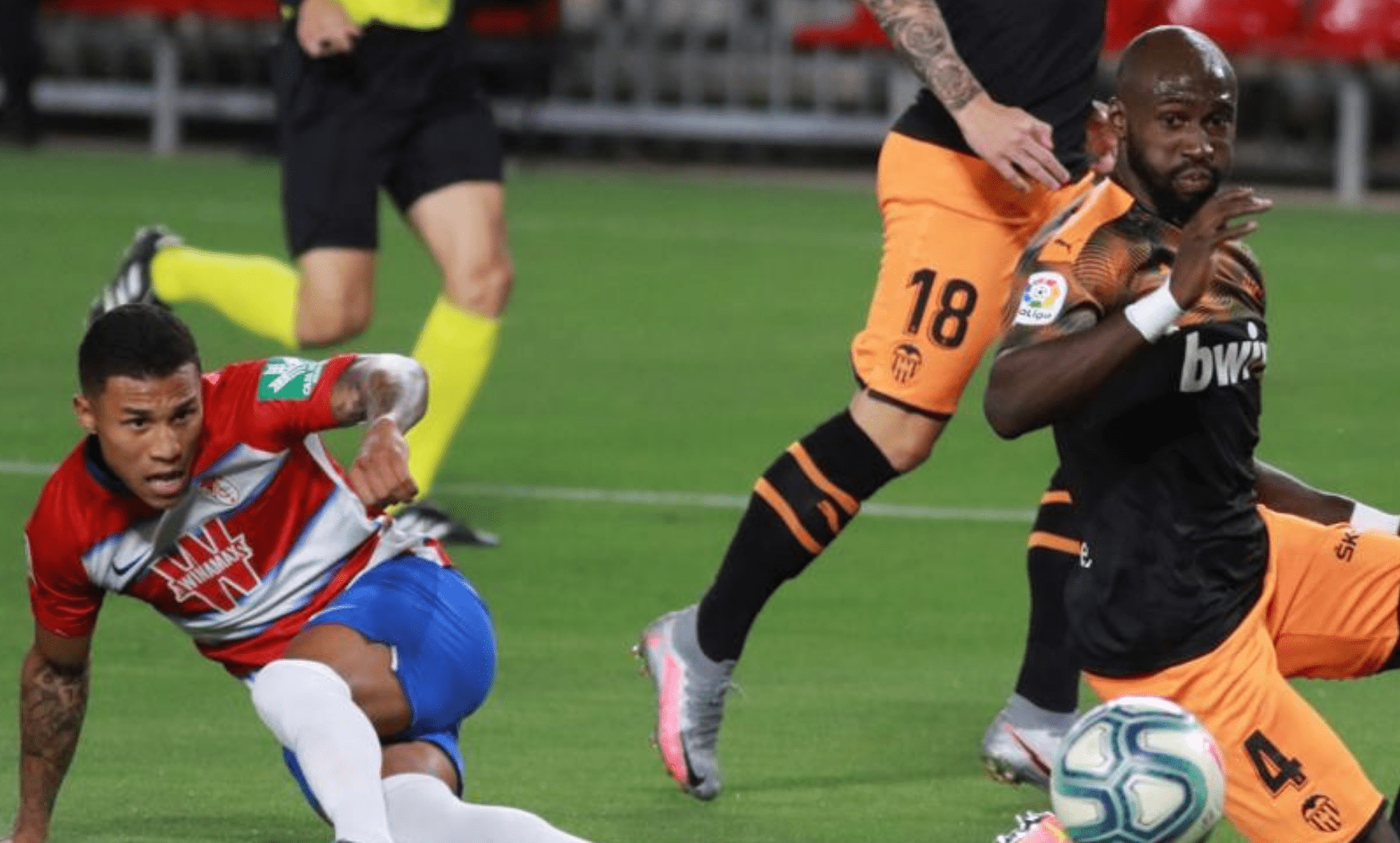 爱游戏平台-瓦伦西亚训练开放日；赛前迎来里程碑引欢呼；欧篮联在即；心理建设被强调(游西班牙瓦伦西亚博客)