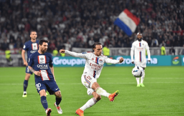 爱游戏娱乐-从里昂临场应变备战法国杯到纳达尔在皇家马德里比赛中逆转，赛前波尔图调整名单以备欧冠的简单介绍